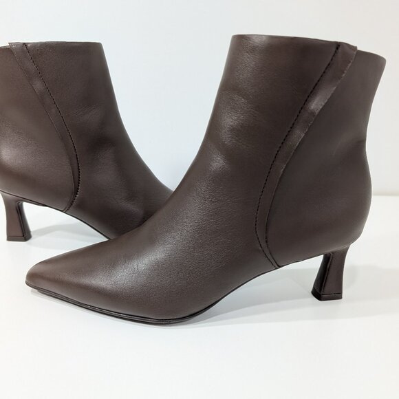 Naturalizer Deesha Leather Bootie - Chocolate Brown 7M - Picture 1 of 7